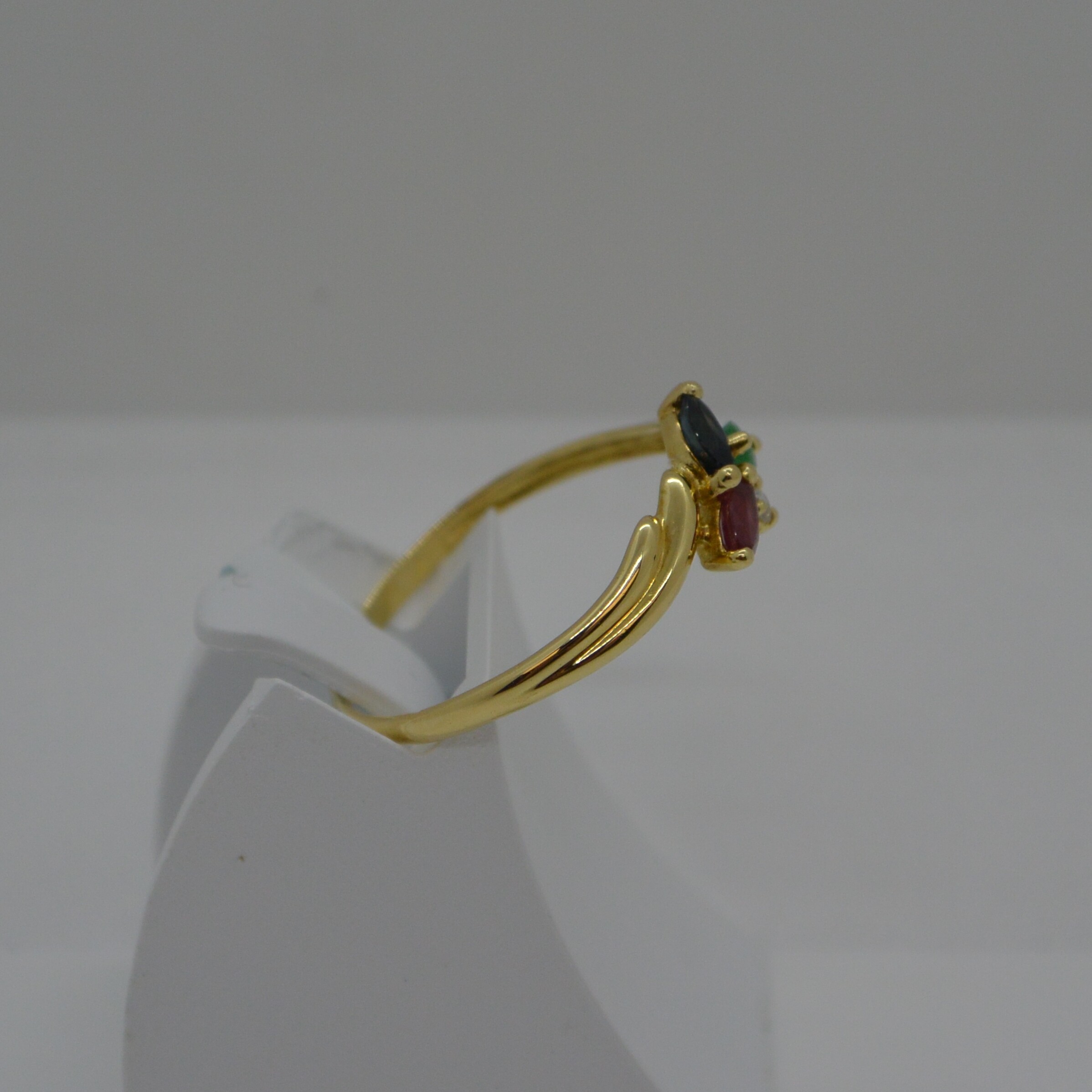 Bague Pierres Précieuses et diamant vue 2