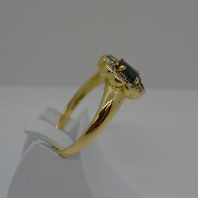 Bague Saphir Entourage Diamants