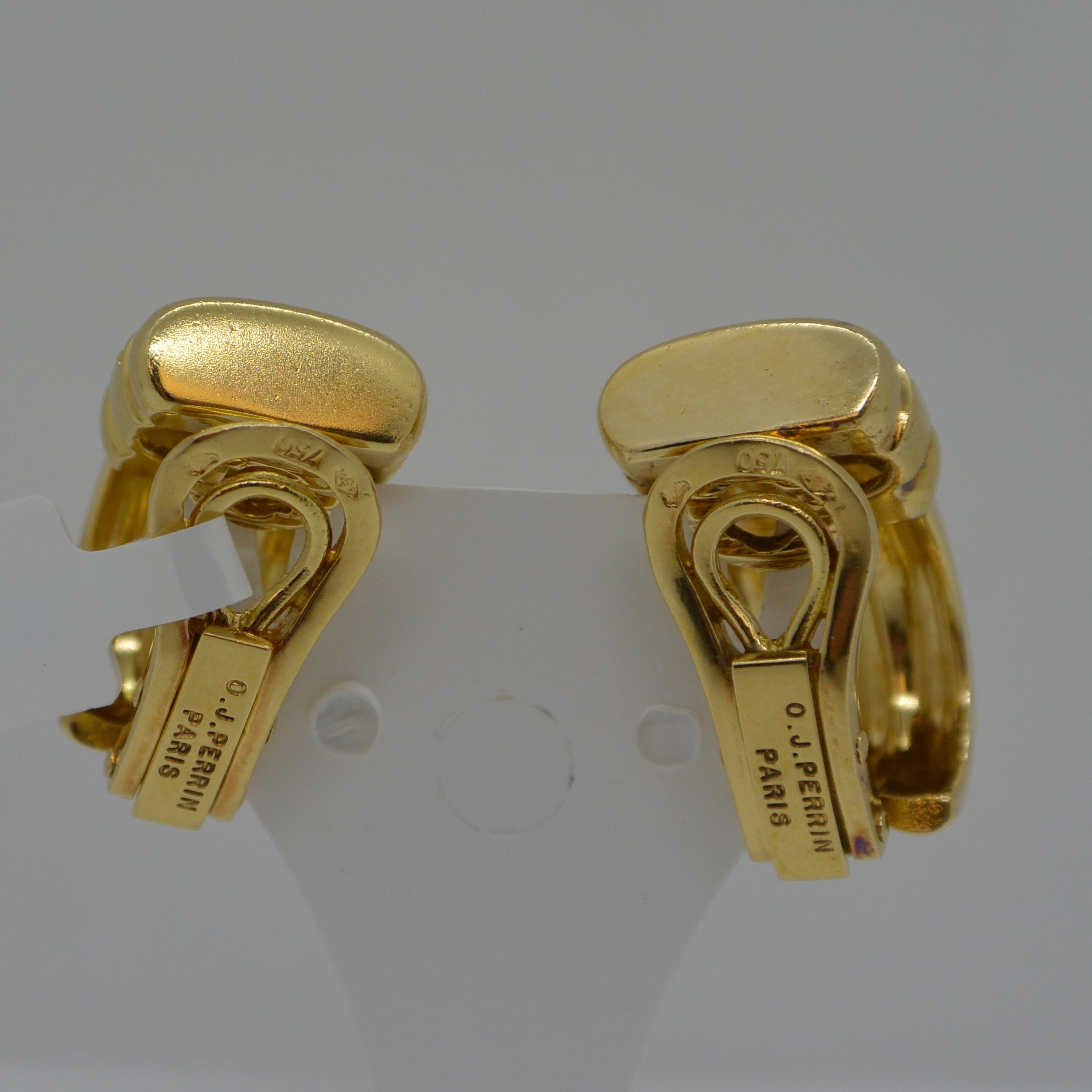 Boucle d'Oreilles Clips Diamants O.J PERRIN vue 3