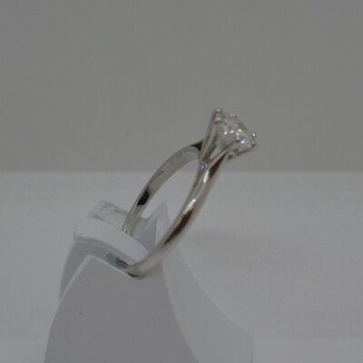 Solitaire Diamant serti 6 griffes