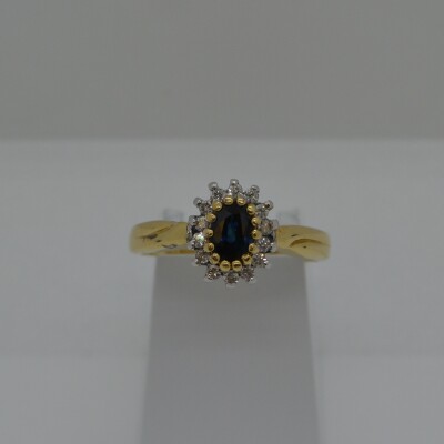 Bague Style Fleur Saphir et Diamants