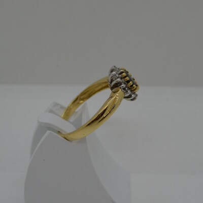 Bague Style Fleur Saphir et Diamants