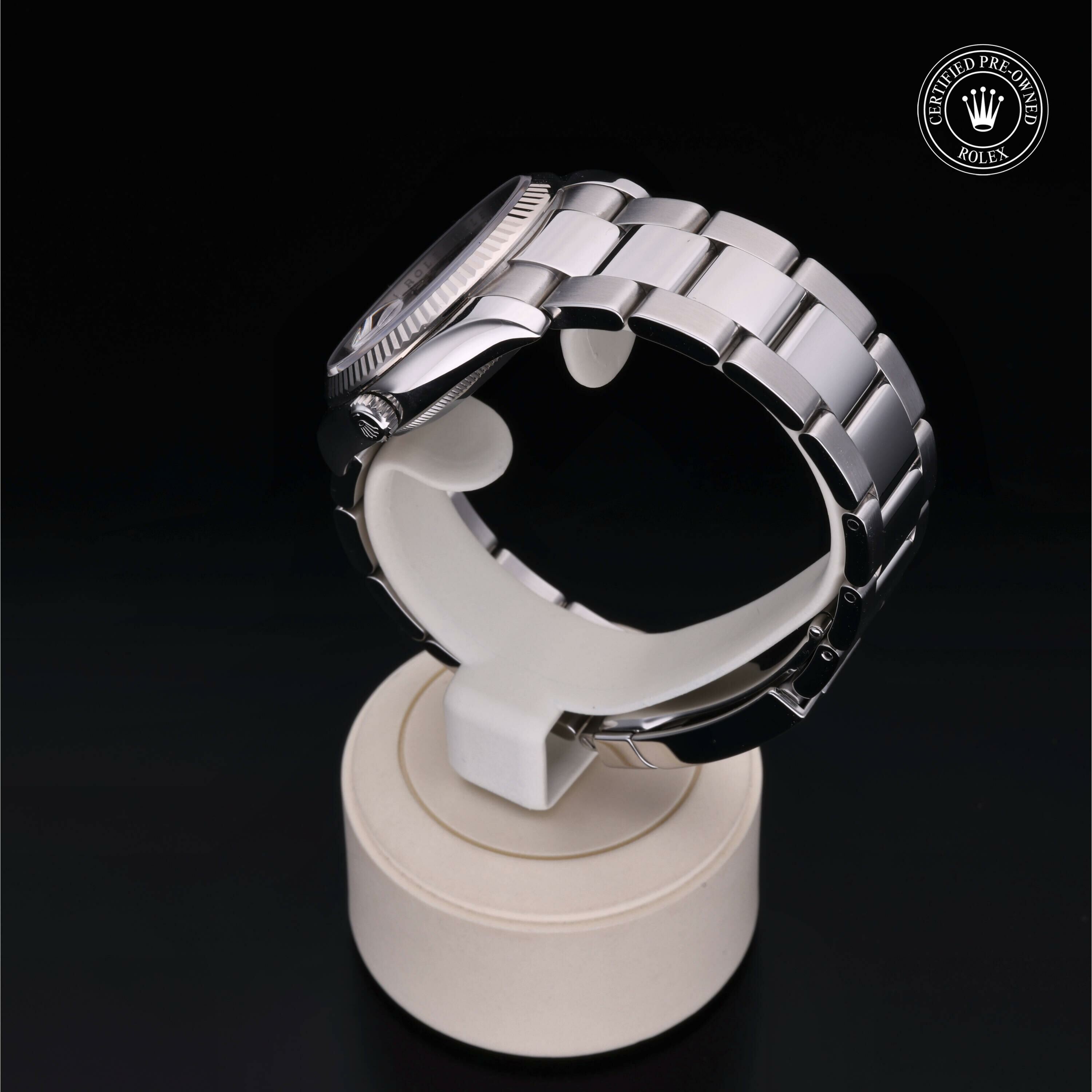 Rolex Oyster Perpetual Date en Rolesor 18 Carat Gris M115234-0008 chez Frojo - vue 13