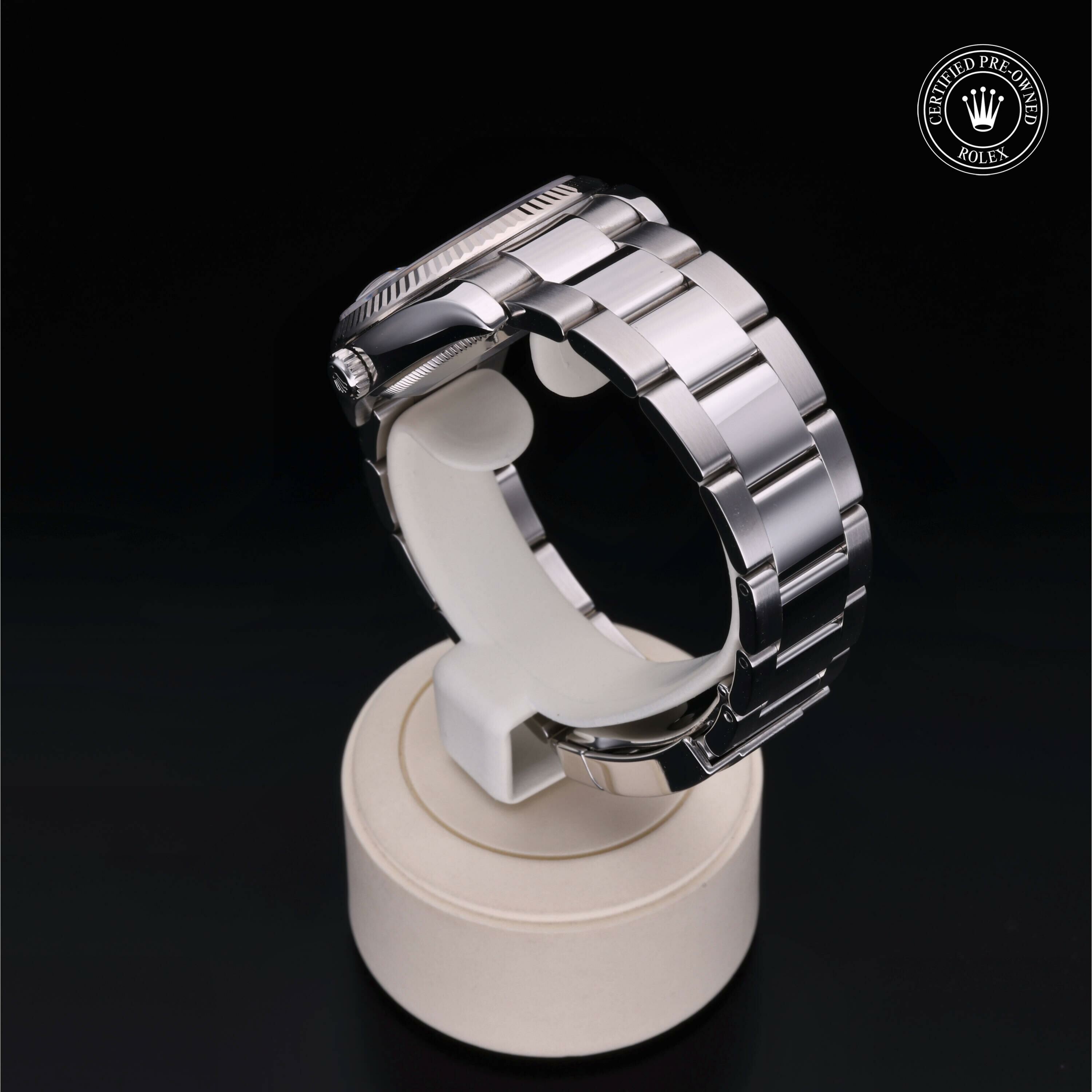 Rolex Oyster Perpetual Date en Rolesor 18 Carat Gris M115234-0008 chez Frojo - vue 15