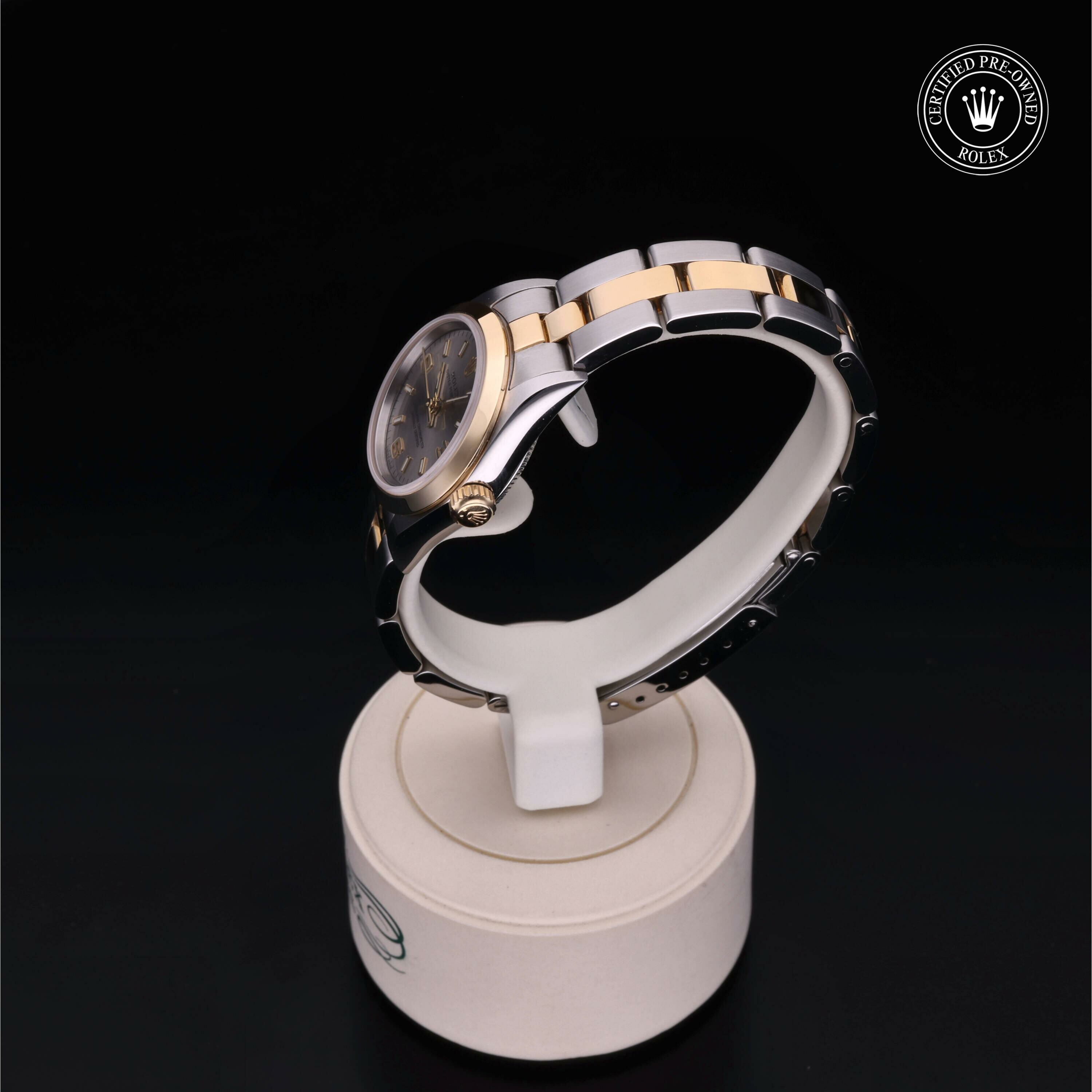 Rolex Oyster Perpetual 24 en Rolesor 18 Carat Jaune M76183-0026 chez Frojo - vue 9