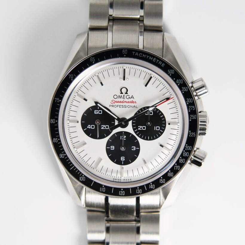 Montre Omega Speedmaster Panda Jeux Olympiques Tokyo 2020 édition limitée mécanique cadran argent bracelet acier 42 mm