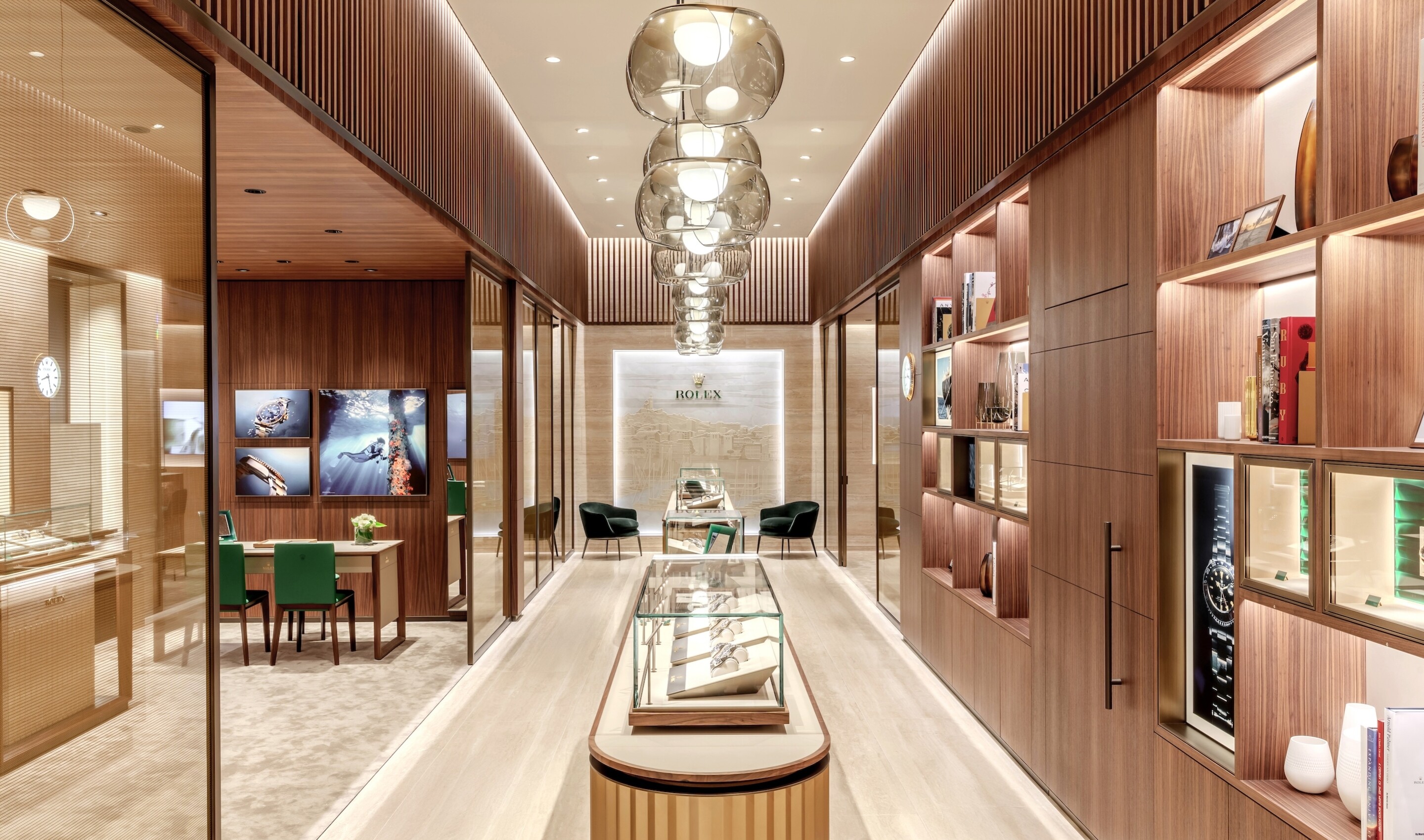 Contactez Frojo - détaillant officiel de montres Rolex