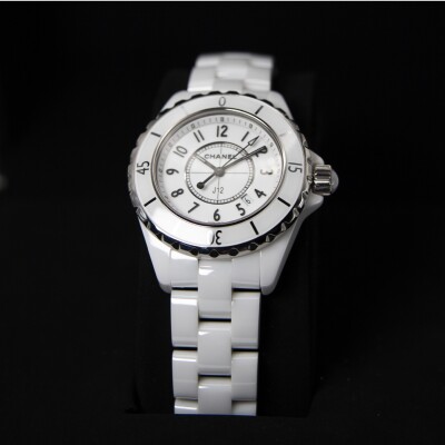 Montre CHANEL J12