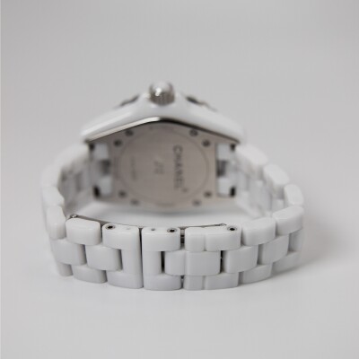 Montre CHANEL J12