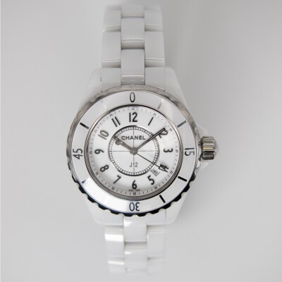 Montre CHANEL J12
