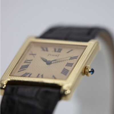 Montre Piaget finition "Clous de Paris"