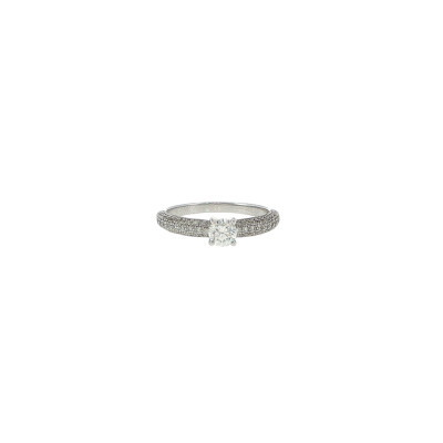Bague Frojo en or blanc centre diamant et demi pavage diamant