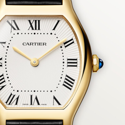 Montre Cartier Tortue Petit modèle, mouvement quartz, or jaune, cuir