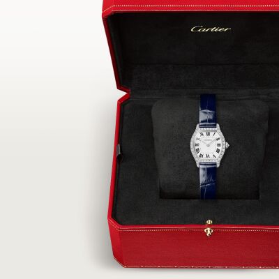 Montre Cartier Tortue Mini modèle, mouvement quartz, or gris, diamants, cuir