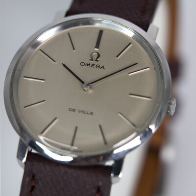 Montre OMEGA DE VILLE