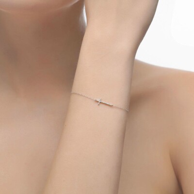 Bracelet Djula Croix diamants en or blanc et diamant