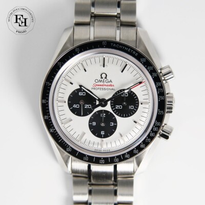 Montre Omega Speedmaster Panda Jeux Olympiques Tokyo 2020 édition limitée mécanique cadran argent bracelet acier 42 mm