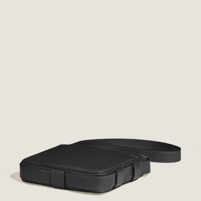 Sac Montblanc messenger vertical en cuir Sartorial noir