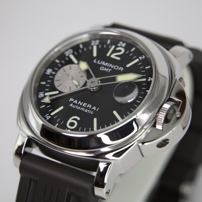 Montre Panerai Luminor GMT