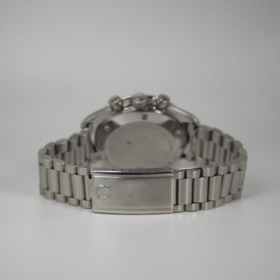 Montre OMEGA Speedmaster Moonwatch « Straight Writing »