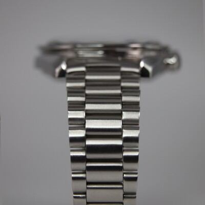 Montre OMEGA Speedmaster Moonwatch « Straight Writing »