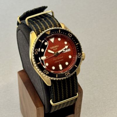 Montre Seiko 5 SRPH80K1 Edition limitée Brian May