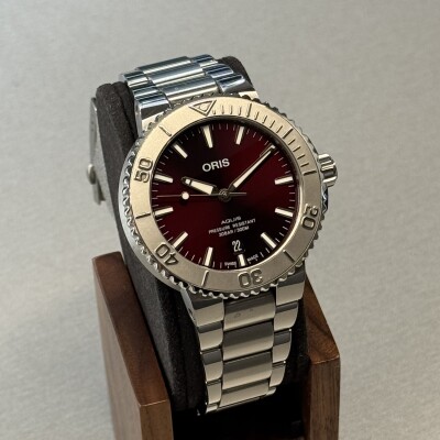 Montre Oris Aquis Date Relief 01 733 7766 4158-07 8 22 05PEB