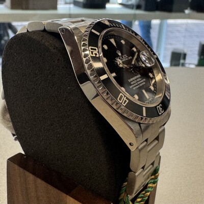 ROLEX Submariner Date 16610