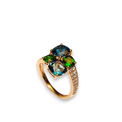 Collection Pavé de Paris, Bague Or Rose Topaze Blue London, Diopside