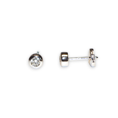 Boucles D'oreilles Serti Clos Diamants 0.20cts