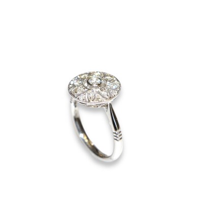 Bague Motif Soleil, Or Blanc Diamants