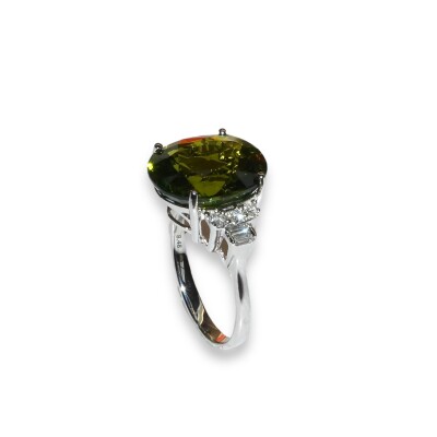 Bague Or Blanc Tourmaline Verte et Diamants