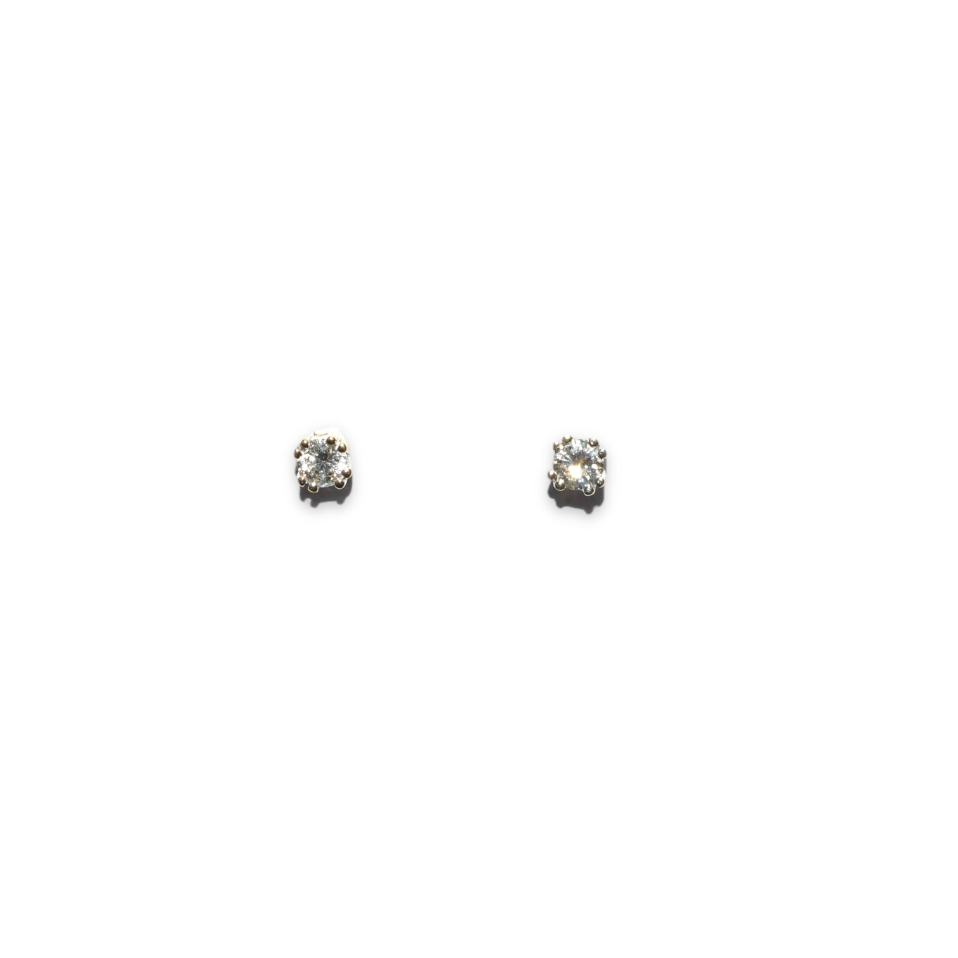 Boucles D’oreilles Puces Or Blanc Diamants 0.30cts