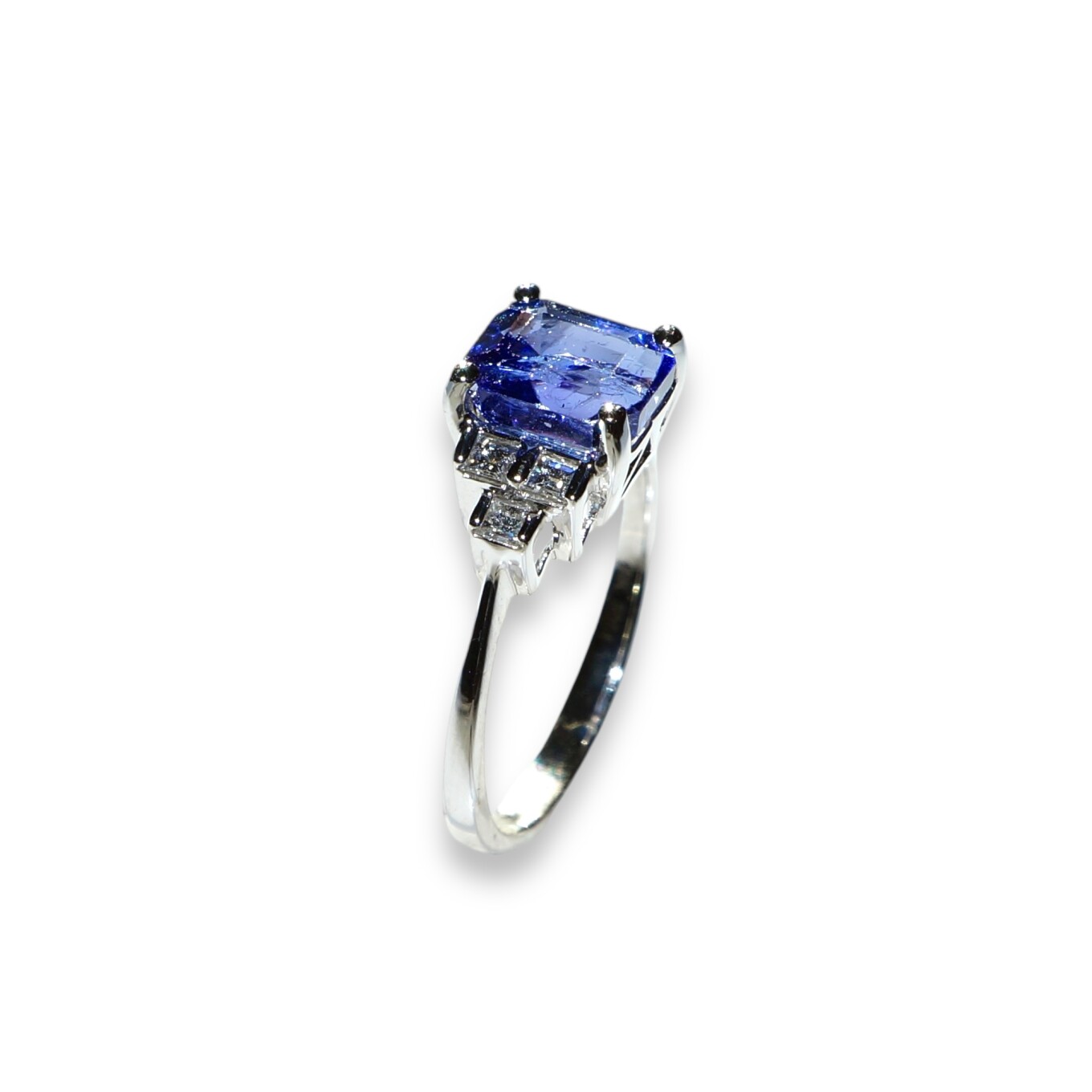 Bague Tanzanite et Diamants, Or Blanc