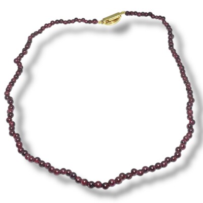 Collier Grenat