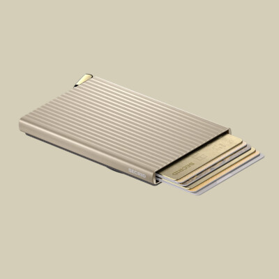 Cardprotector Premium+ fluted for MagSafe Cashmere