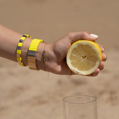 Bracelet Simone à Bordeaux Colortwist en métal émaillé jaune pepsi