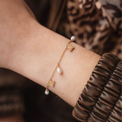 Bracelet en plaqué or et perle de culture