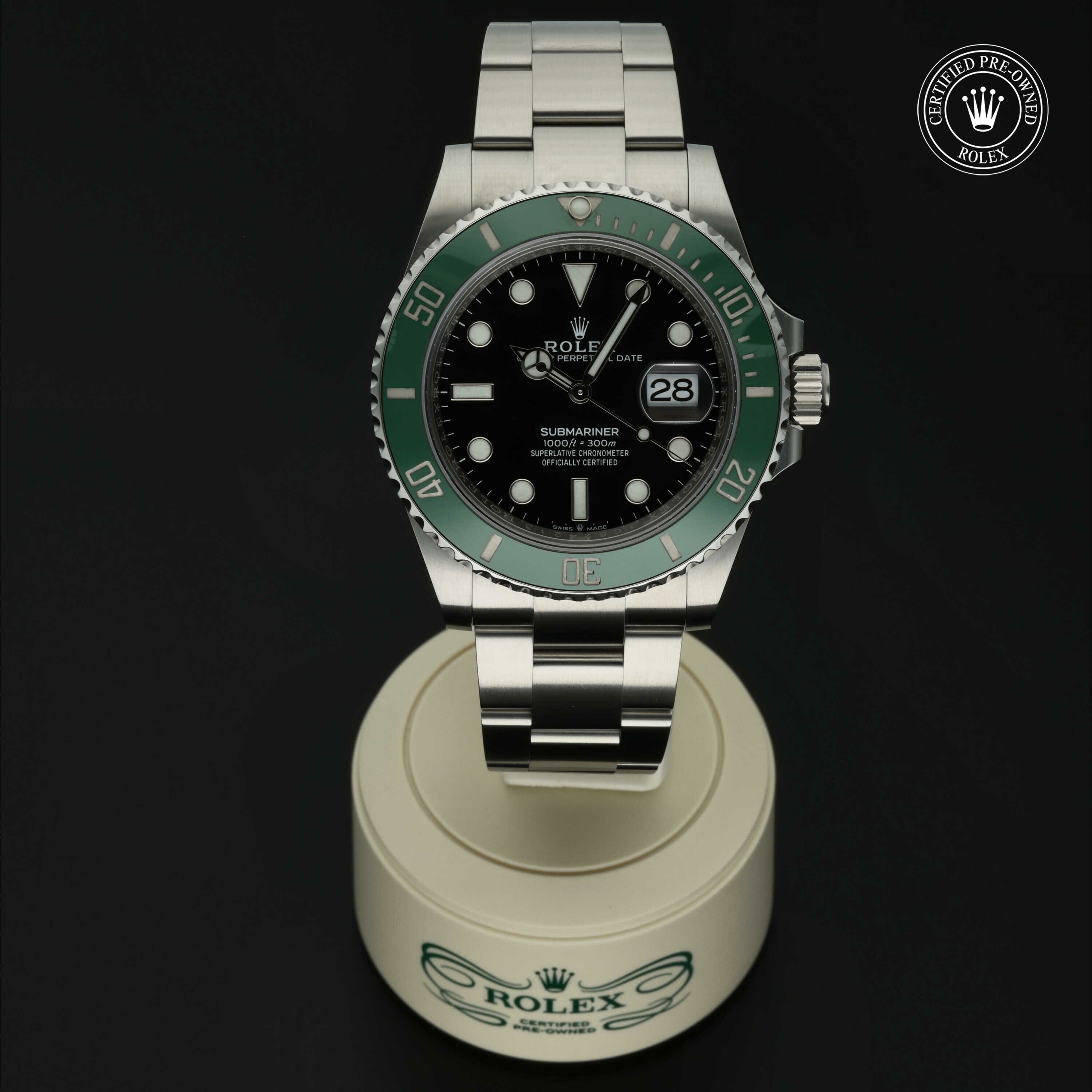 Rolex Submariner Date in Staal M126610LV-0002 at Hall of Time