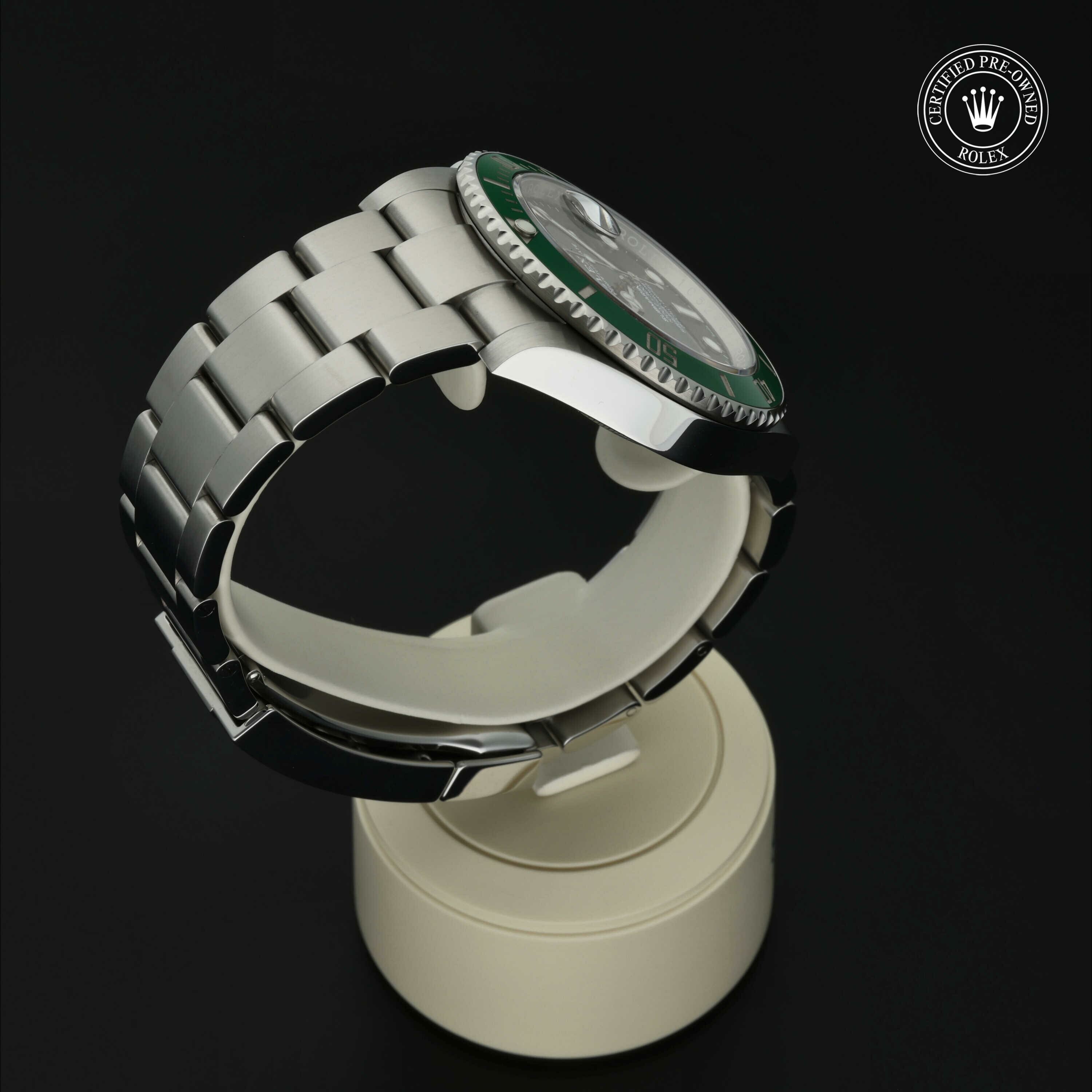 Rolex Submariner Date in Staal M126610LV-0002 at Hall of Time - vue 25