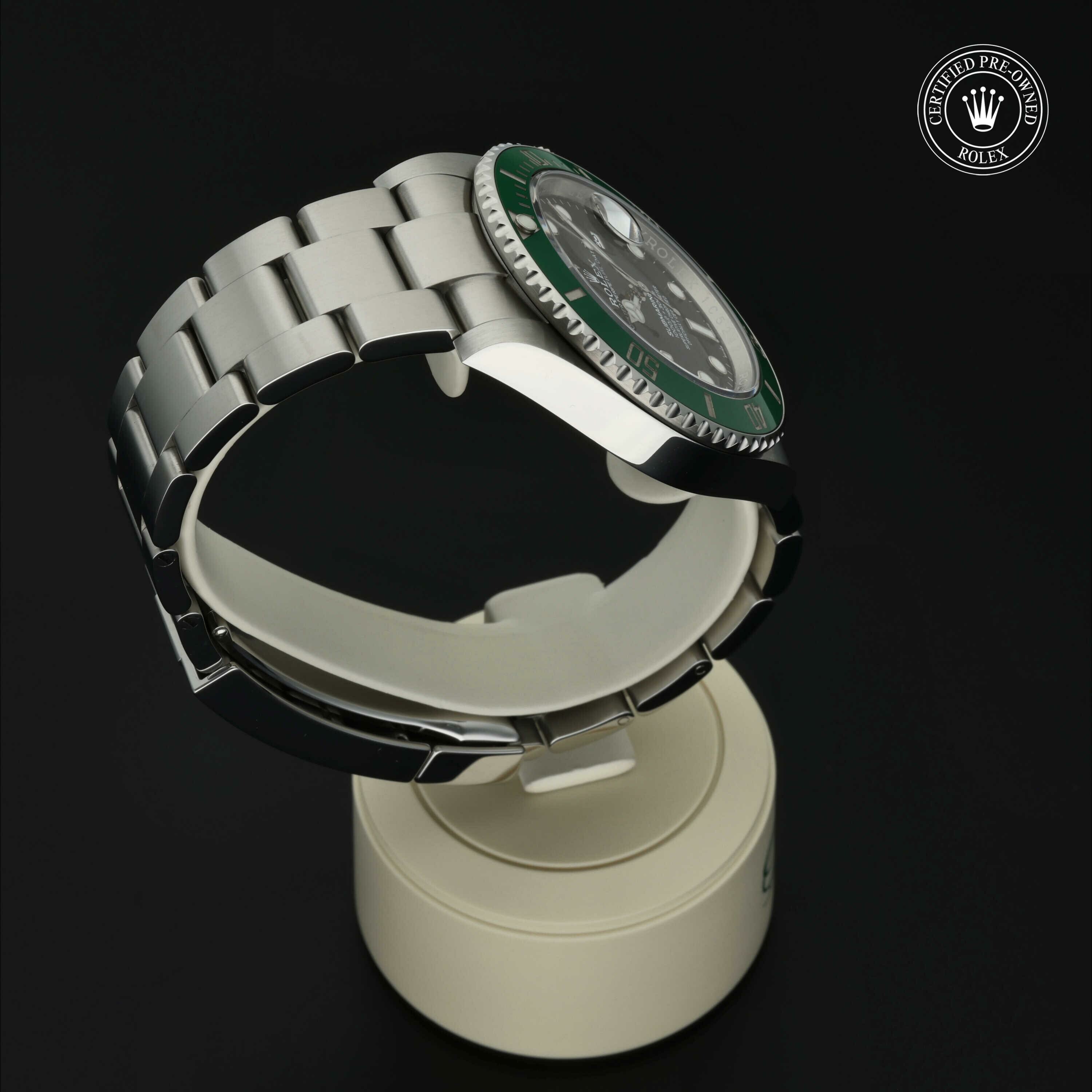 Rolex Submariner Date in Staal M126610LV-0002 at Hall of Time - vue 26