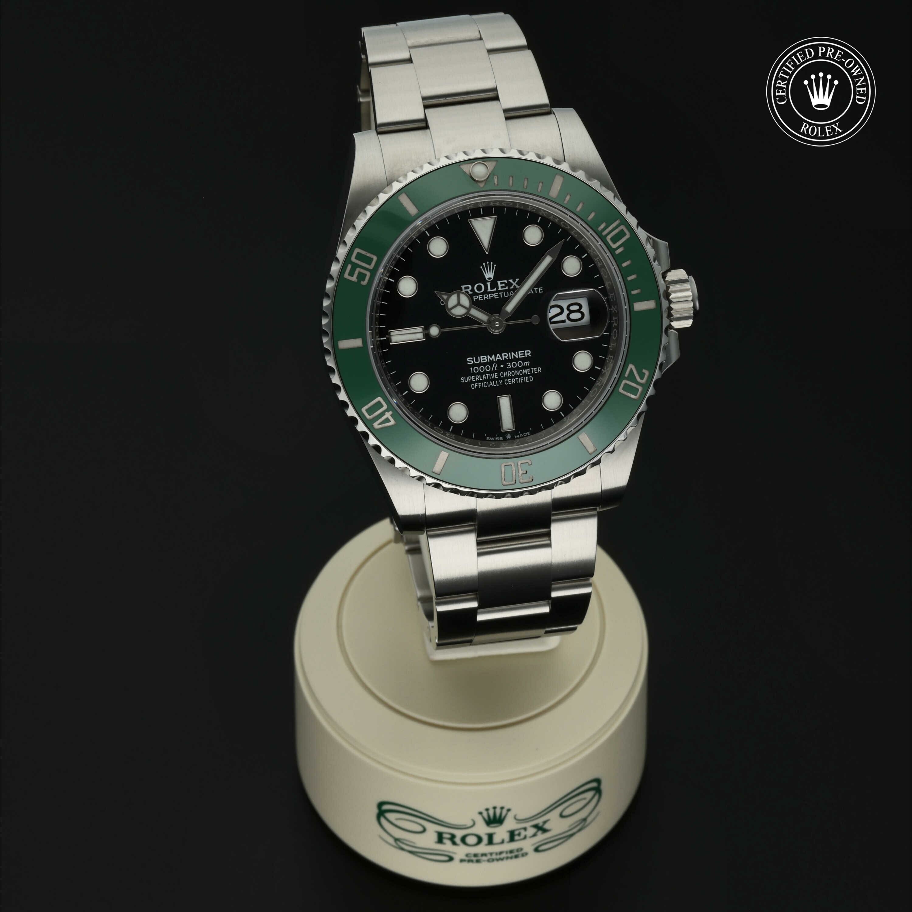 Rolex Submariner Date in Staal M126610LV-0002 at Hall of Time - vue 36