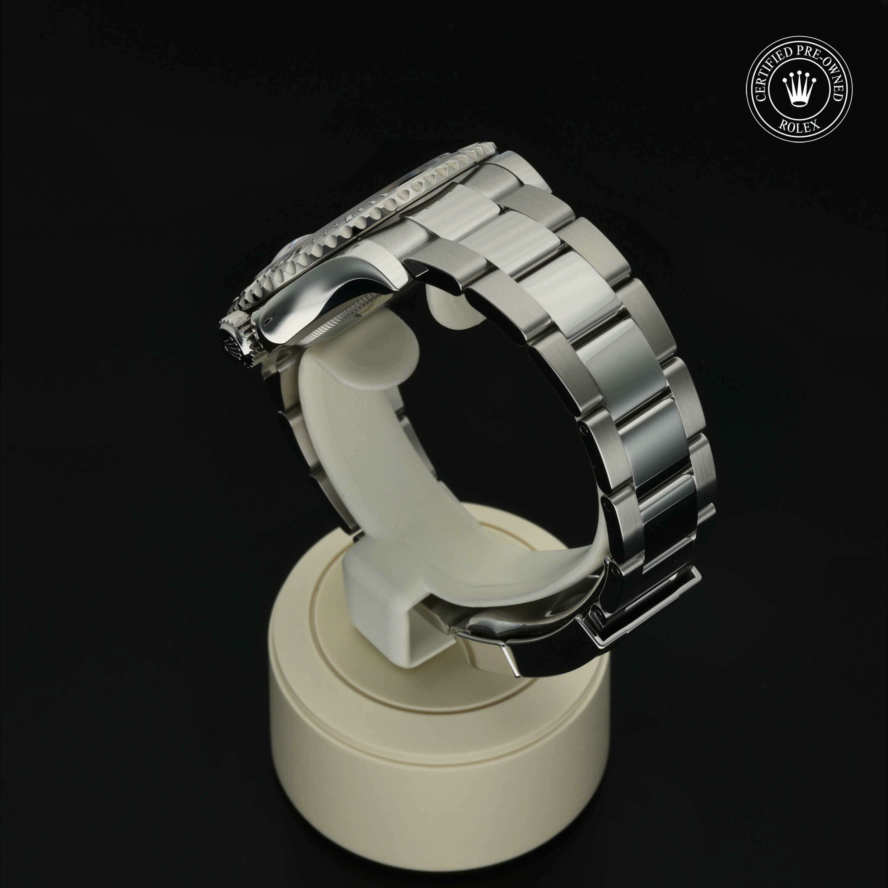 Rolex Yacht-Master 40 in Rolesium Platina M126622-0002 at Hall of Time - vue 15