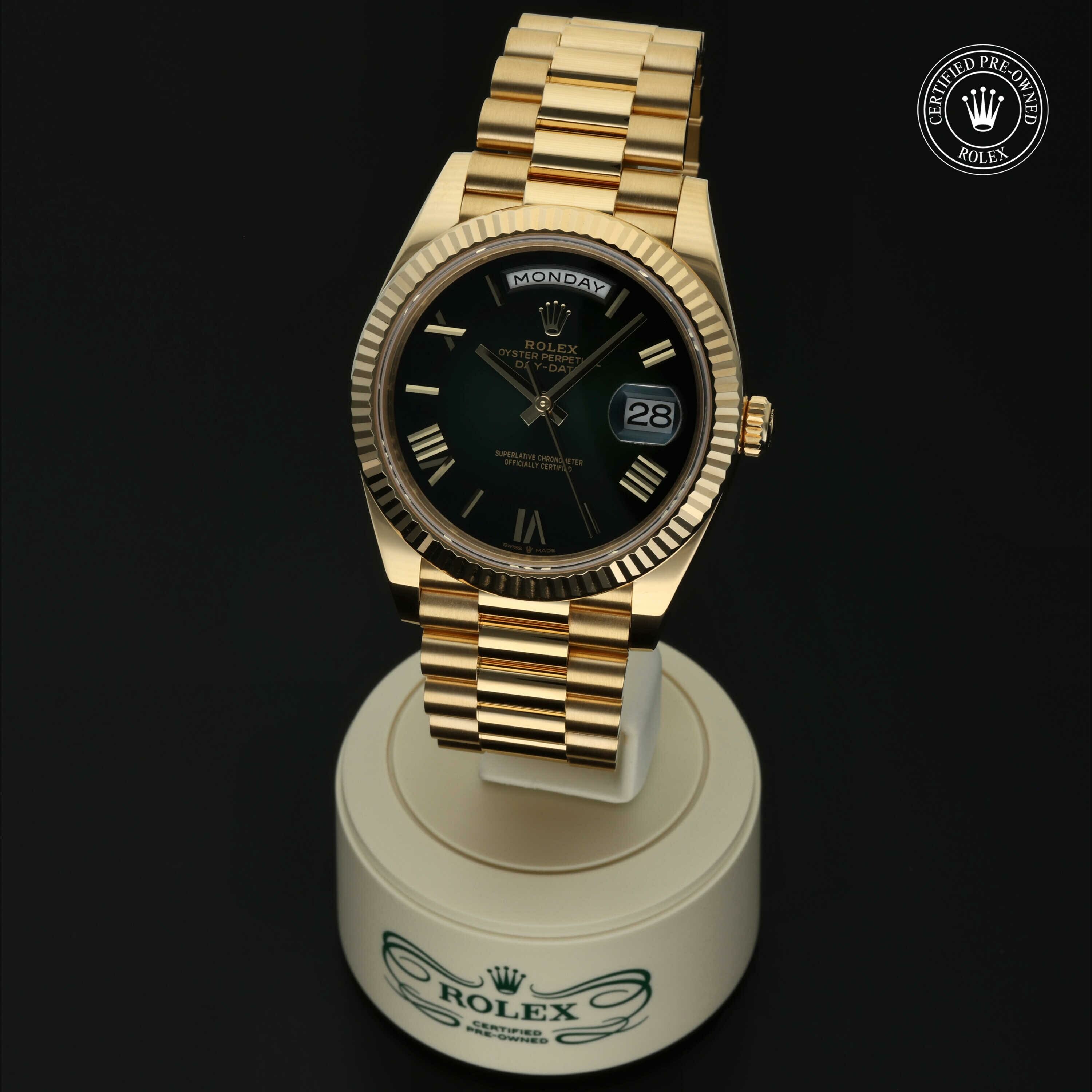 Rolex Day‑Date 40 in Goud 18 karaat Geel M228238-0042 at Hall of Time - vue 2