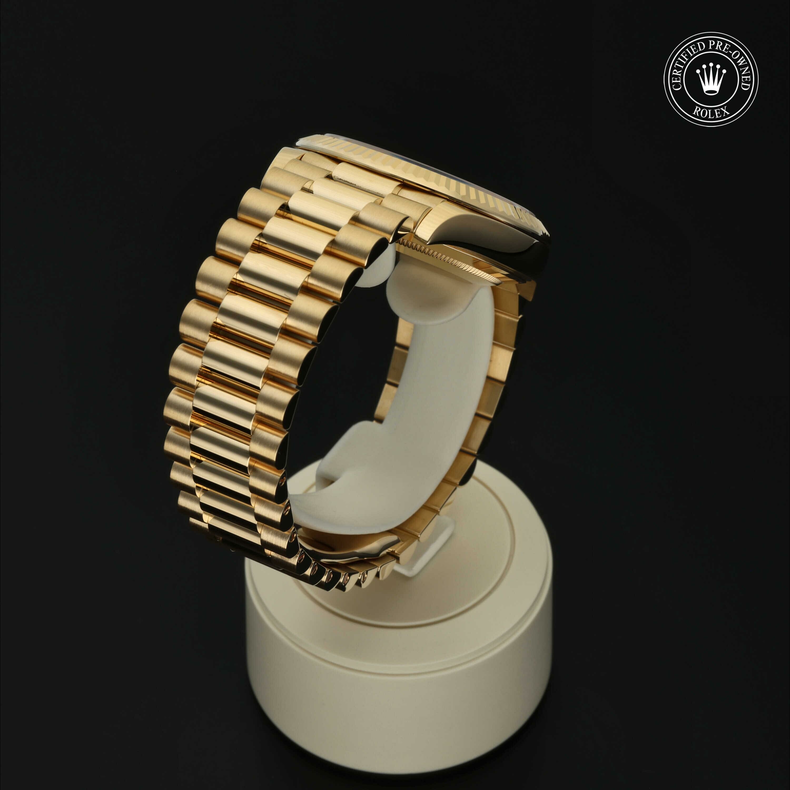 Rolex Day‑Date 40 in Goud 18 karaat Geel M228238-0042 at Hall of Time - vue 22