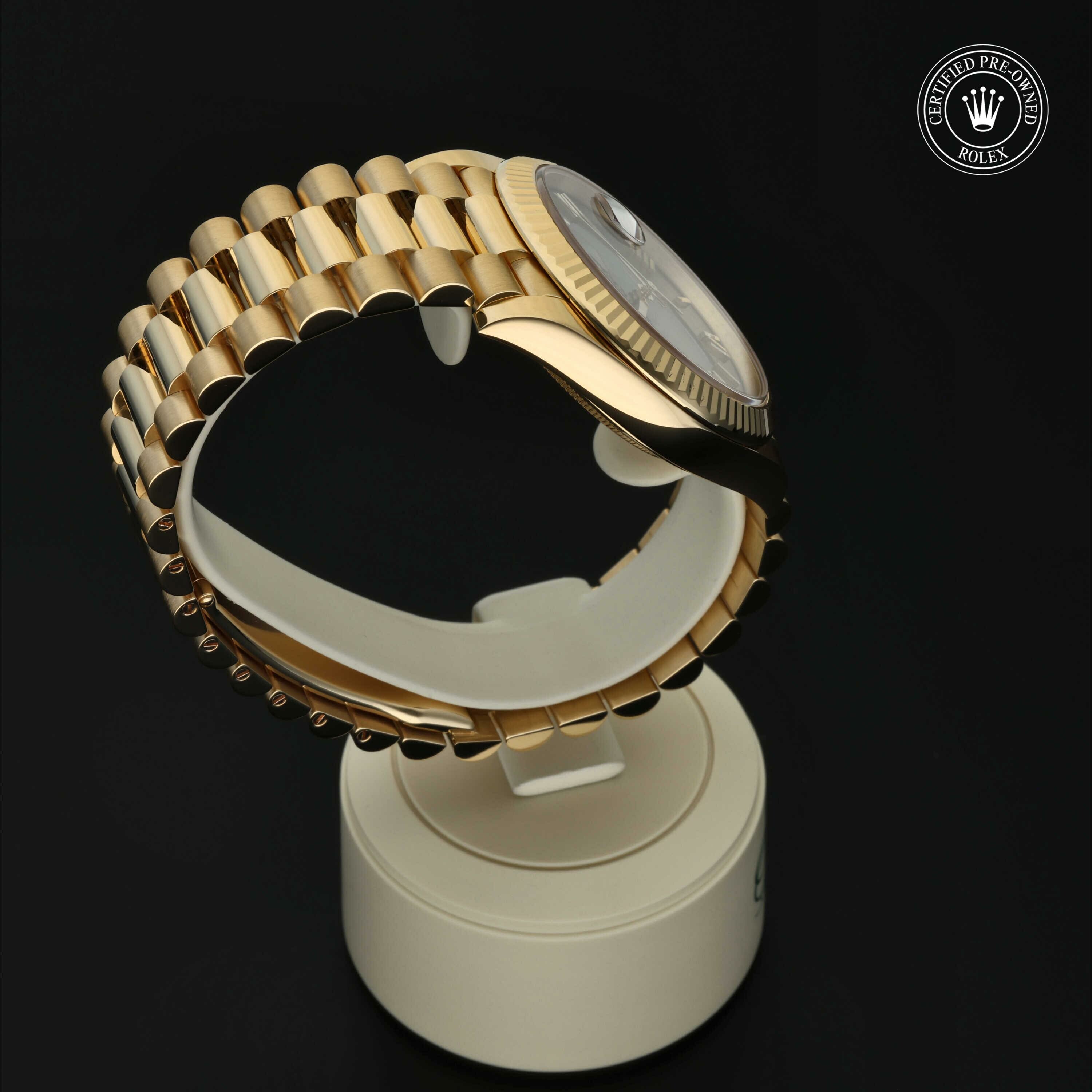 Rolex Day‑Date 40 in Goud 18 karaat Geel M228238-0042 at Hall of Time - vue 26