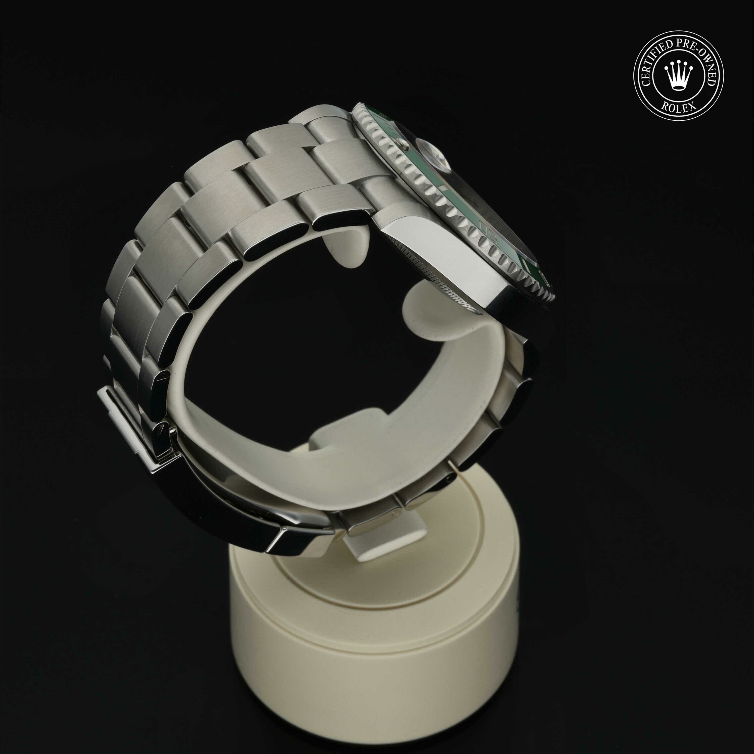 Rolex Submariner Date in Staal M126610LV-0002 at Hall of Time - vue 25