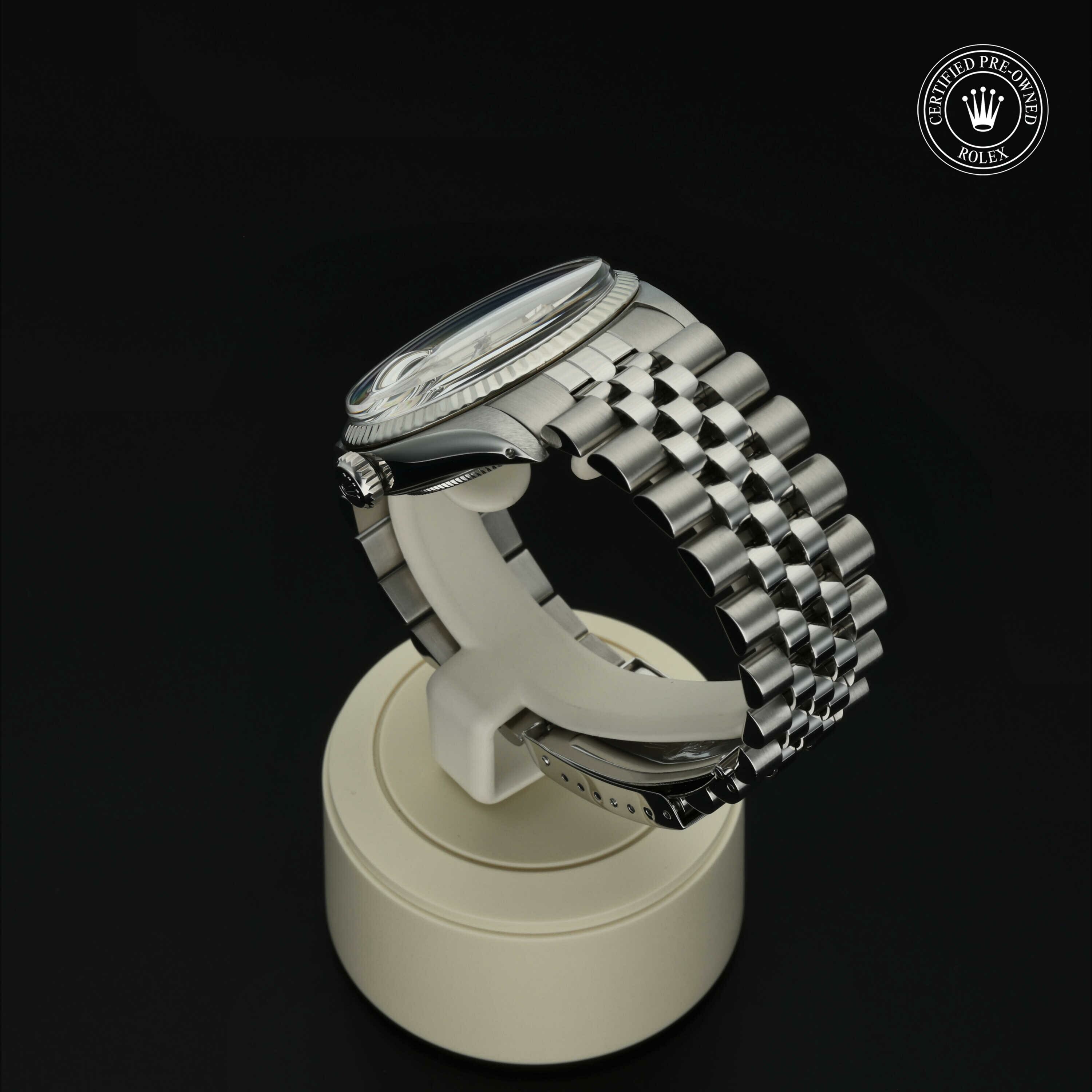 Rolex Oyster Perpetual Datejust 36 in Rolesor 18 karaat Wit  at Hall of Time - vue 15
