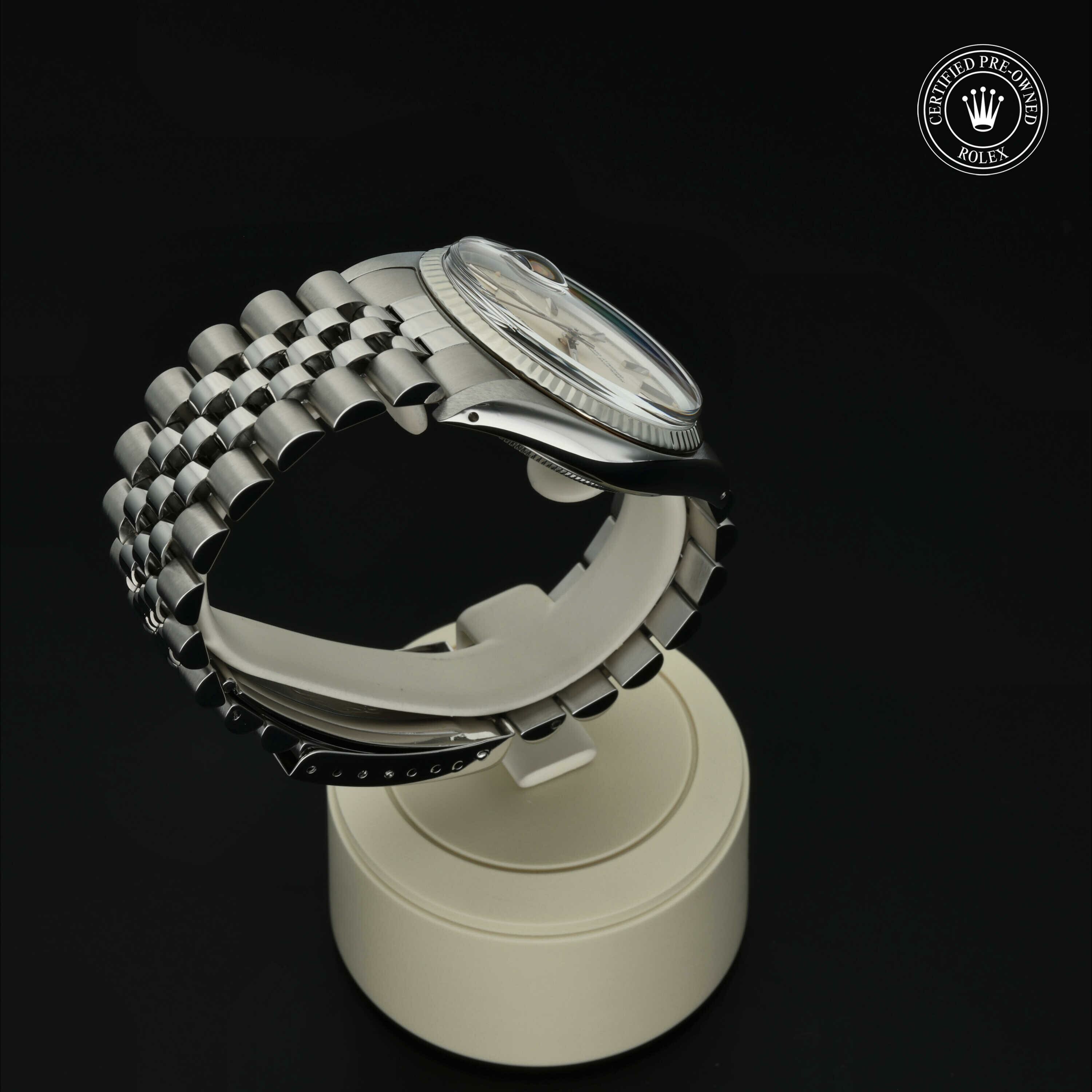 Rolex Oyster Perpetual Datejust 36 in Rolesor 18 karaat Wit  at Hall of Time - vue 25