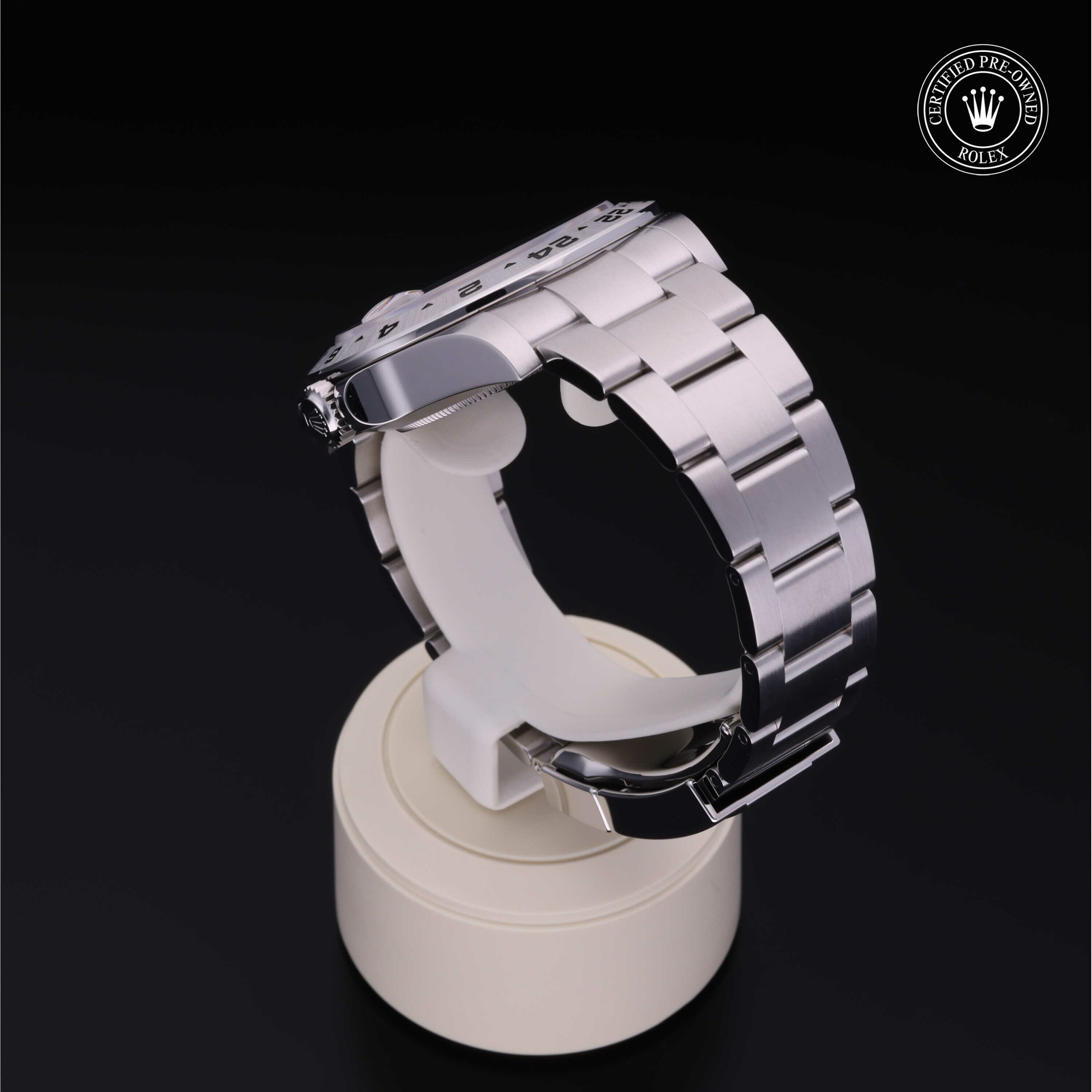 Rolex Explorer II in Staal M216570-0002 at Hall of Time - vue 15